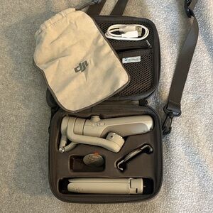 DJI Silver OM5 Gimbal